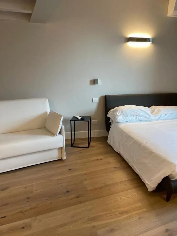 Appartement La Casa Di Paola à Lovere 0*,